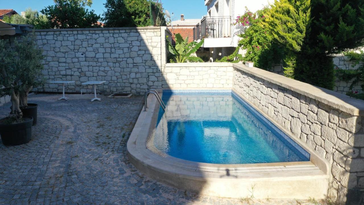 Neva Hotel Alaçatı Esterno foto